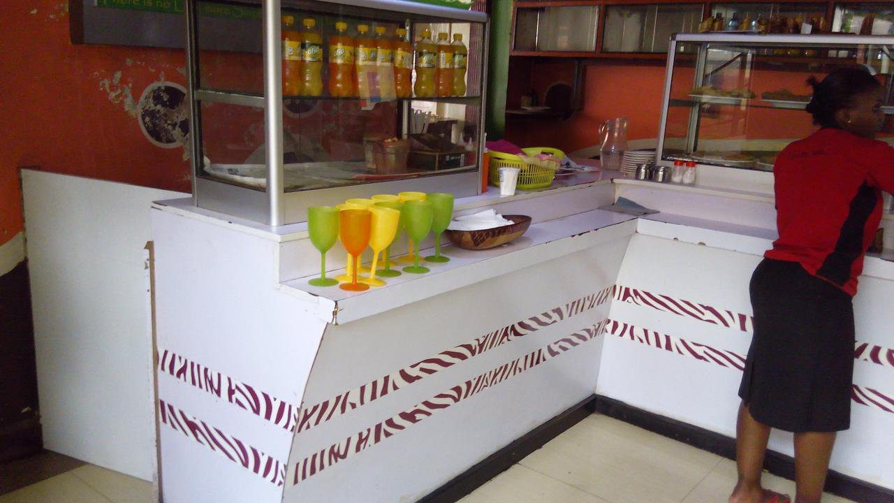 Royal Palm Hotel And Suites Nakuru Esterno foto
