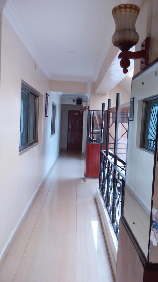 Royal Palm Hotel And Suites Nakuru Esterno foto