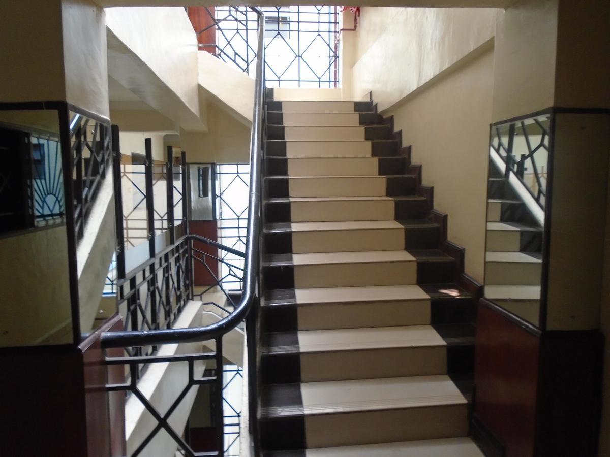 Royal Palm Hotel And Suites Nakuru Esterno foto